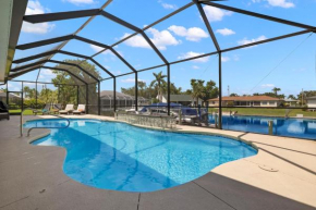 Almost 2,700 sq ft heated pool home on triple lot with sailboat access! - Villa Andrea